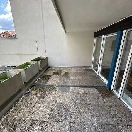 Beautiful And Cosy In Location With 2 Balconies Apartment *